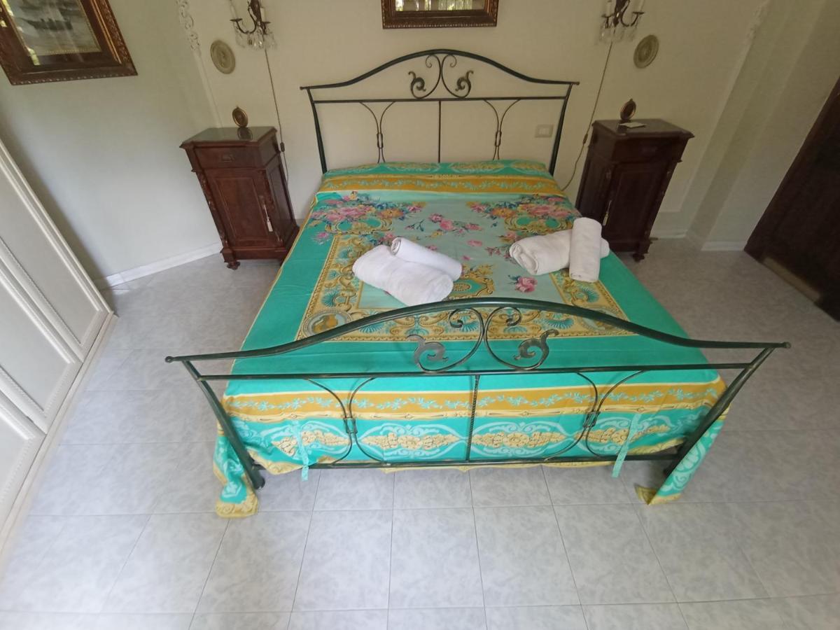 Domus Garden Bed & Breakfast Olbia Exterior photo